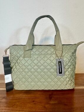 NWT Alexis Bendel Quilted Nylon Travel Tote/ Crossbody Bag